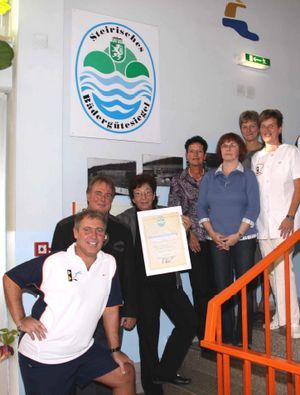 Übergabe der Urkunde des Bädergütesiegel vom Land Steiermark mit der Gültigkeit bis 2010