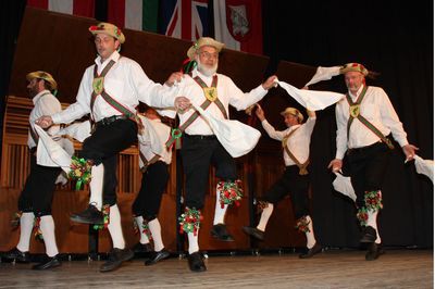 Die Wessex Morris Men aus Sherborne (Südengland)