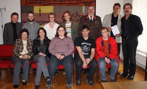 Der Erlös des Fliegerballes 2008 kam karitativen Zwecken zugute und ging an die: (Lebenshilfe, Allgemeine Sonderschule, Rotes Kreuz, Verein für psychische und soziale Lebensberatung, Volkshilfe, Freiwillige Feuerwehr Jdbg Simultania Liechtenstein)