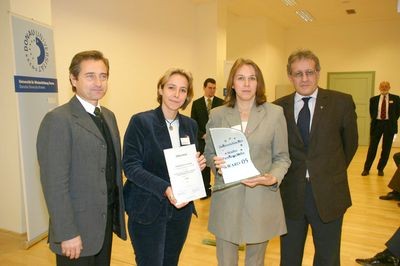 Der 1. Städtepartnerschafts- Award 2005 wurde an die Stadt Judenburg für das Projekt Europa trifft sich in Judenburg verleihen Der 1. Städtepartnerschafts- Award 2005 wurde an die Stadt Judenburg für das Projekt Europa trifft sich in Judenburg verleihen