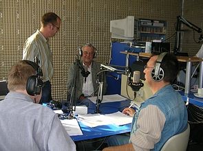 HR Mag. Willi Schnedl macht im limburgischen Lokalradio Werbung für Judenburg HR Mag. Willi Schnedl macht im limburgischen Lokalradio Werbung für Judenburg
