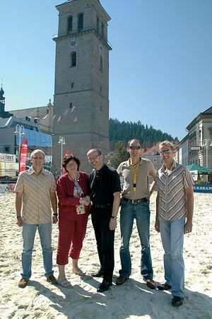 Unser neuer Citymanager Heinz Mitteregger (Bildmitte) Unser neuer Citymanager Heinz Mitteregger (Bildmitte)