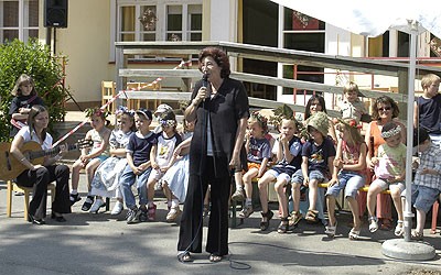 Bgm. Gruber und das Orchester des Heilpäd. Kindergartens Bgm. Gruber und das Orchester des Heilpäd. Kindergartens